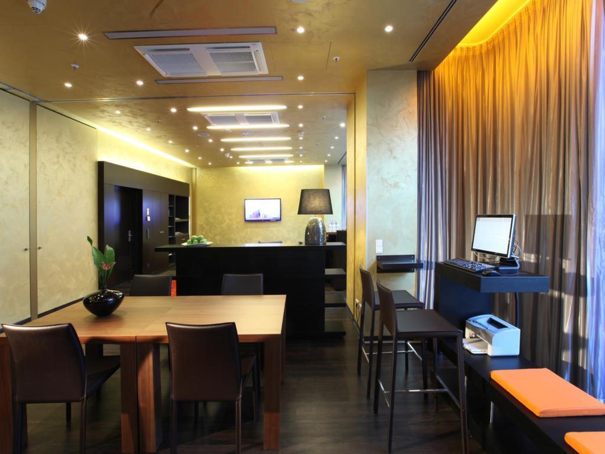 Lindner Hotel Berlin Ku'Damm, Part Of Jdv By Hyatt Bagian luar foto